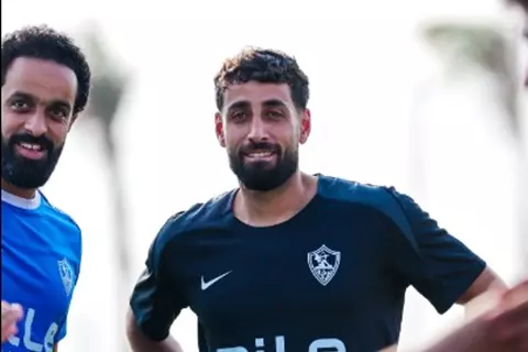 استقبال استثنائي من لاعبي الزمالك لعدي الدباغ (صور)